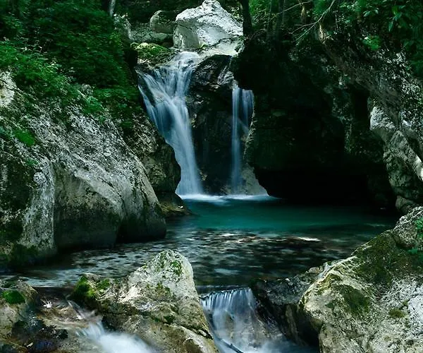 Apartma Pod Rozem Apartamento *